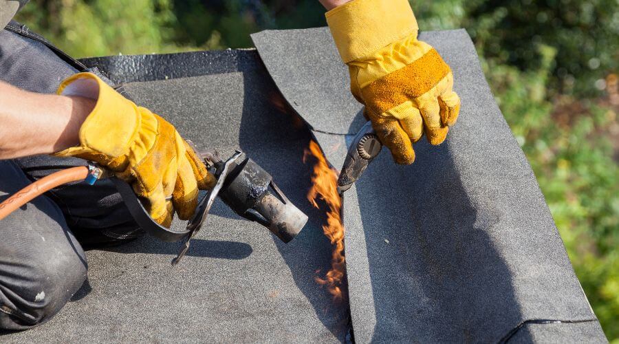 Professional gutter cleaning in Leiter, WY
